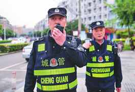 紅谷灘城管一線執法人員配備執法記錄儀